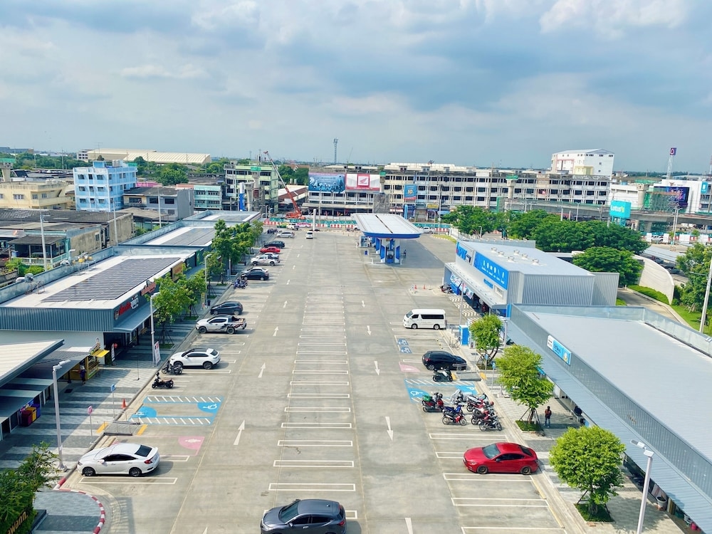 Asawann Hotel Suvarnabhumi, Bangkok