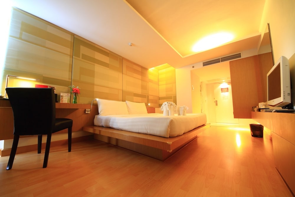 Le Fenix Sukhumvit