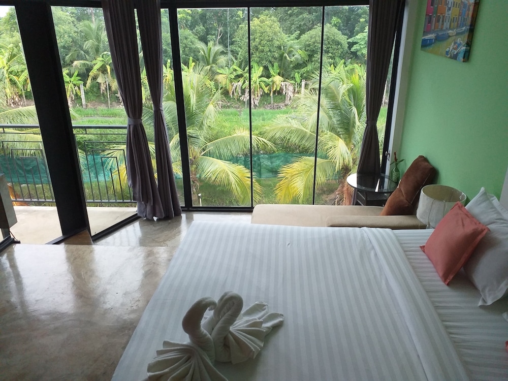 Plern Salaya Resort