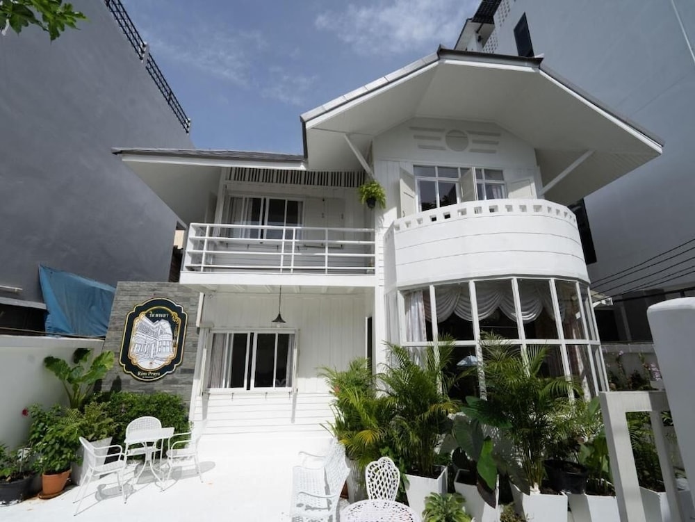 RQ THEVA Heritique Baan Praya Dinsor Road