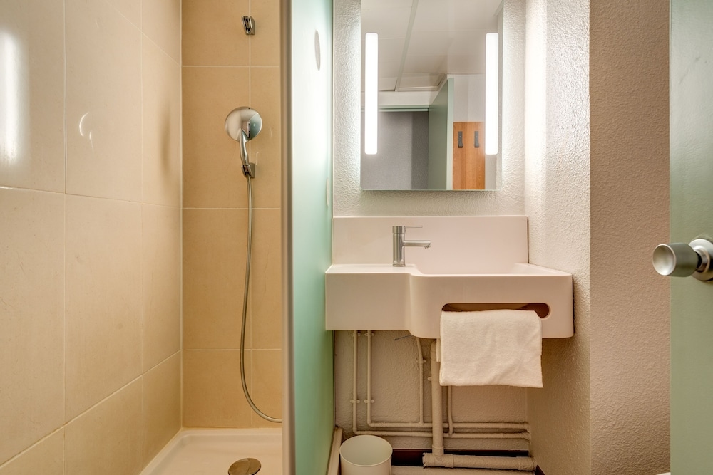 Foto de B&B HOTEL Orly Rungis Aéroport