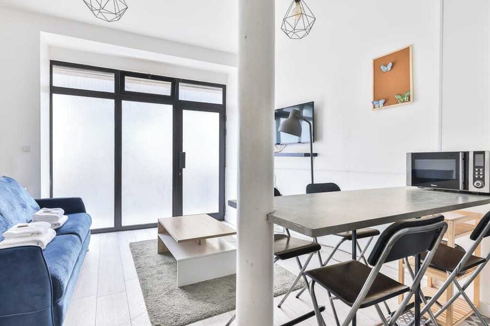 Foto de Bright Apartment - 1br/4p - Gare