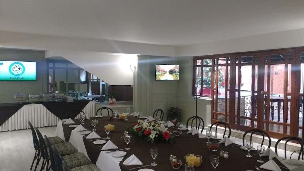 Foto de Country Plaza