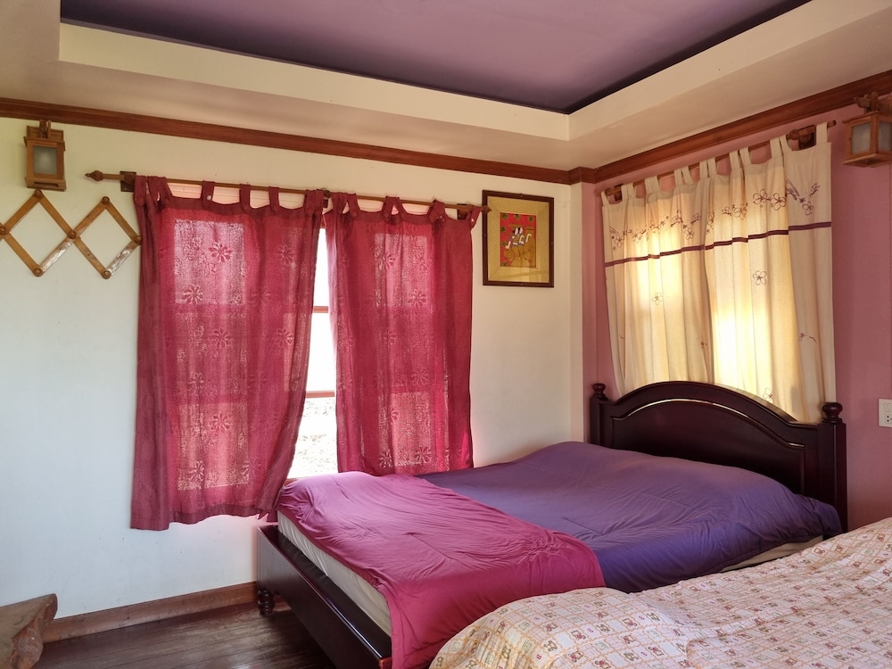 Foto de Sawasdee Sichang Resort