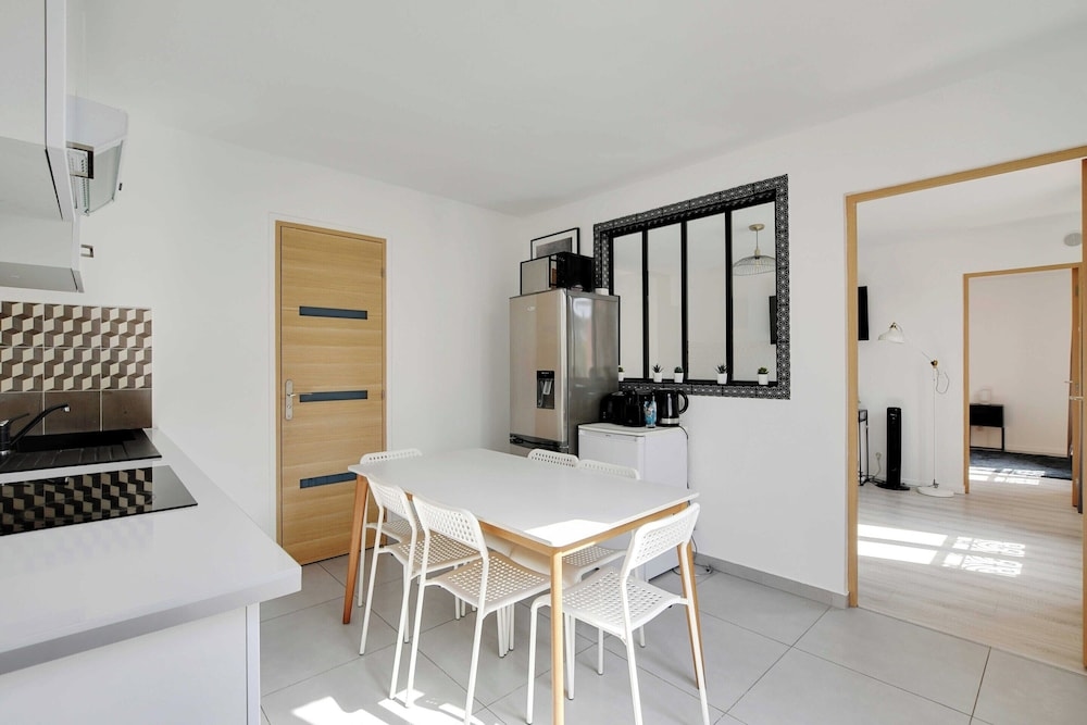 Foto de Authentic Apartment - 1br/5p - La Villette
