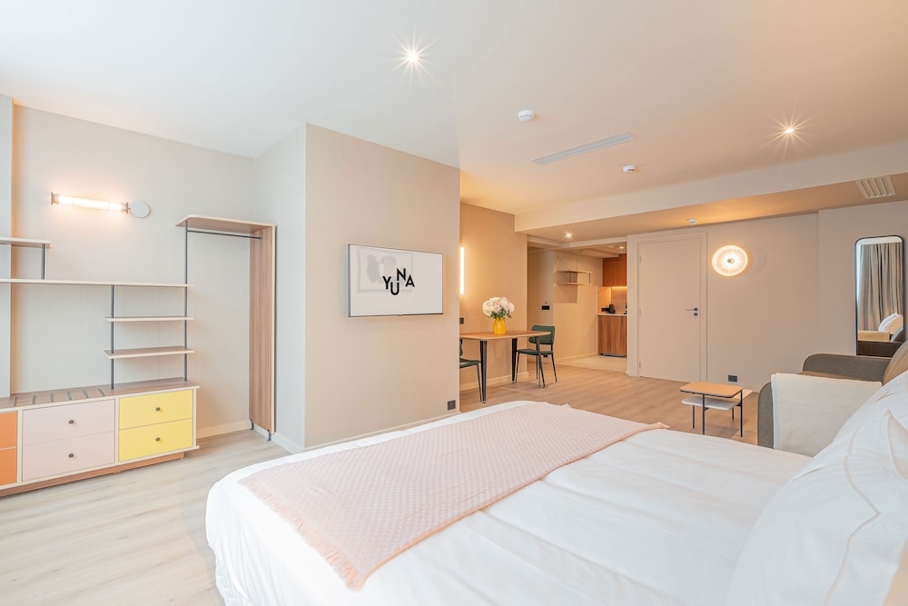Yuna Montmartre - ApartHotel, Paris