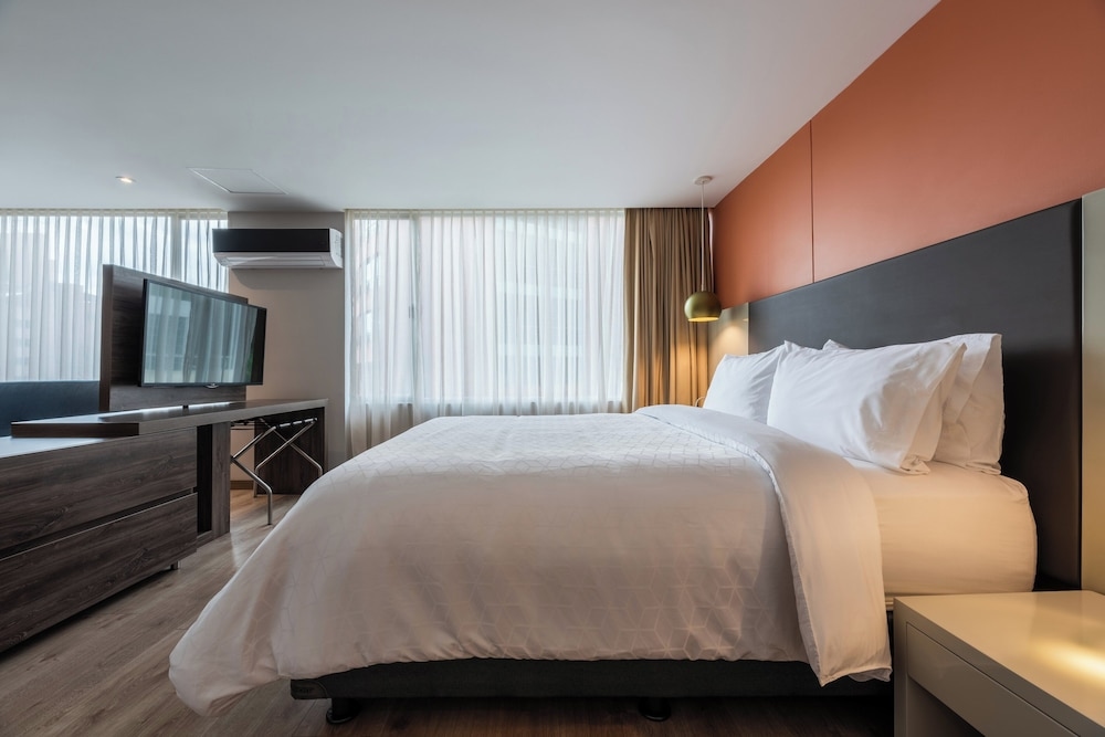 Foto de Hotel Holiday Inn Express & Suites Medellin by IHG