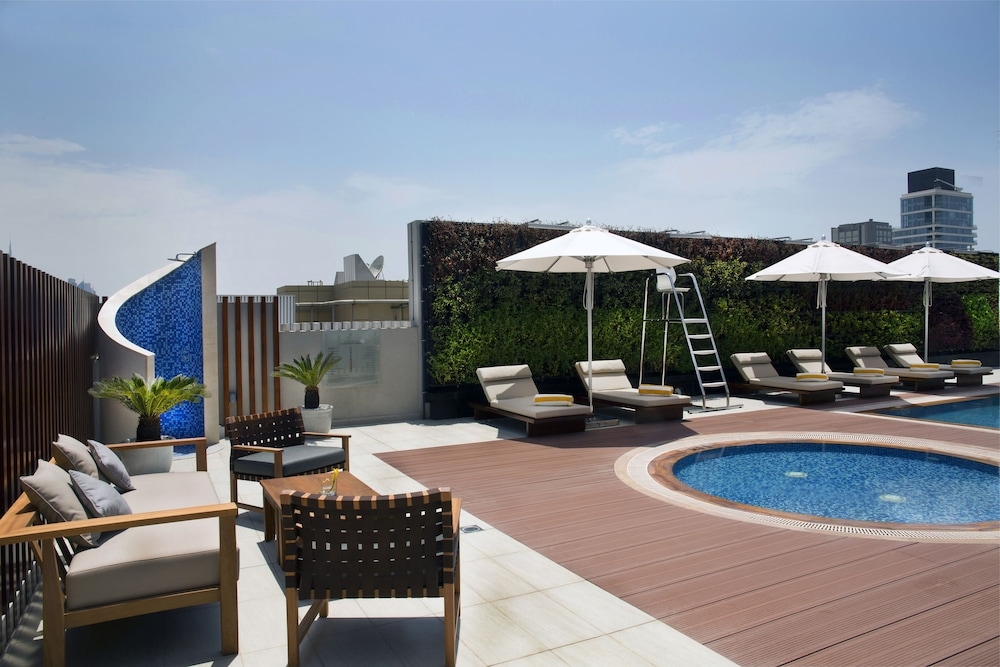 Grayton Hotel Dubai, Dubái
