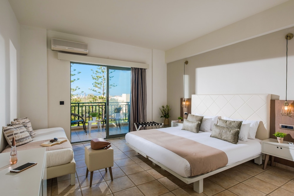 Foto de Gouves Bay by Omilos Hotels