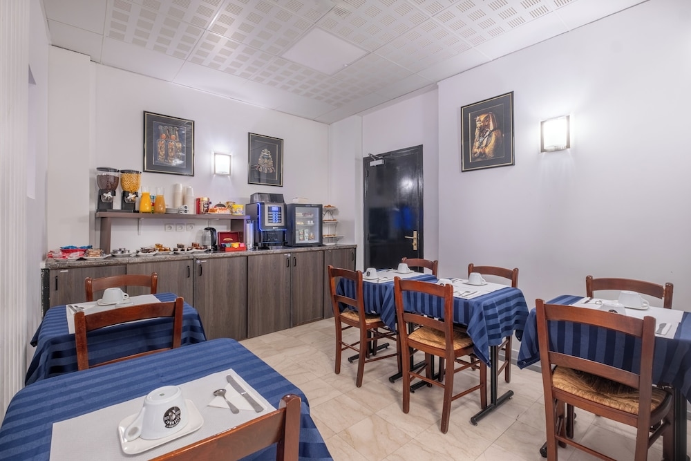 Foto de Hôtel Luxor