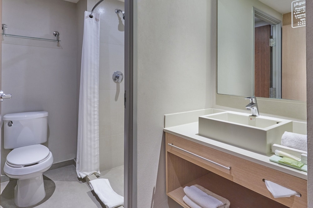 Foto de City Express Suites by Marriott Playa Del Carmen