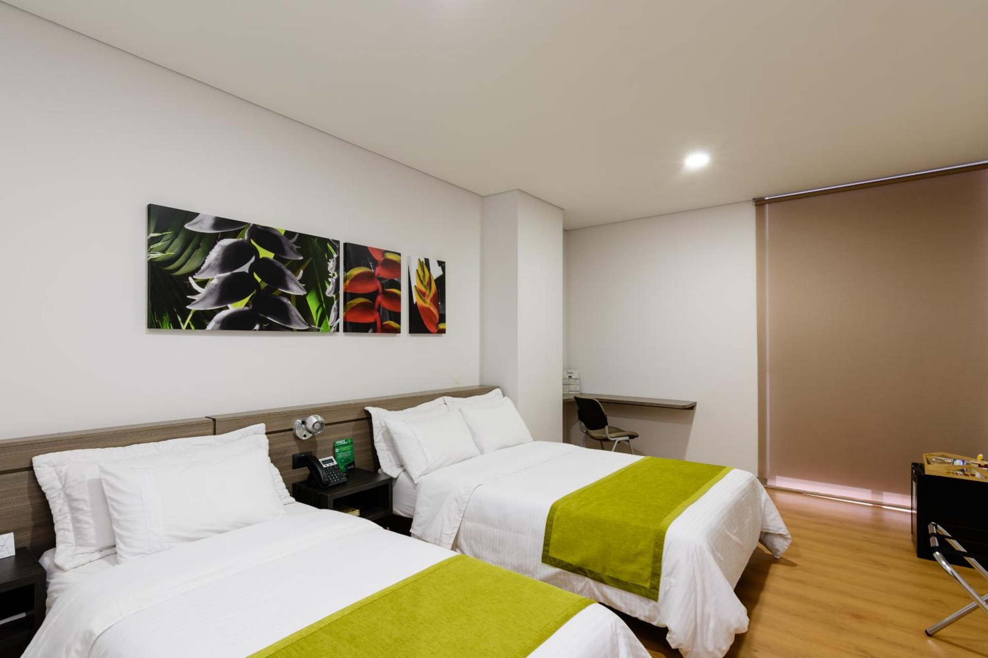 Hotel Vivre, Laureles