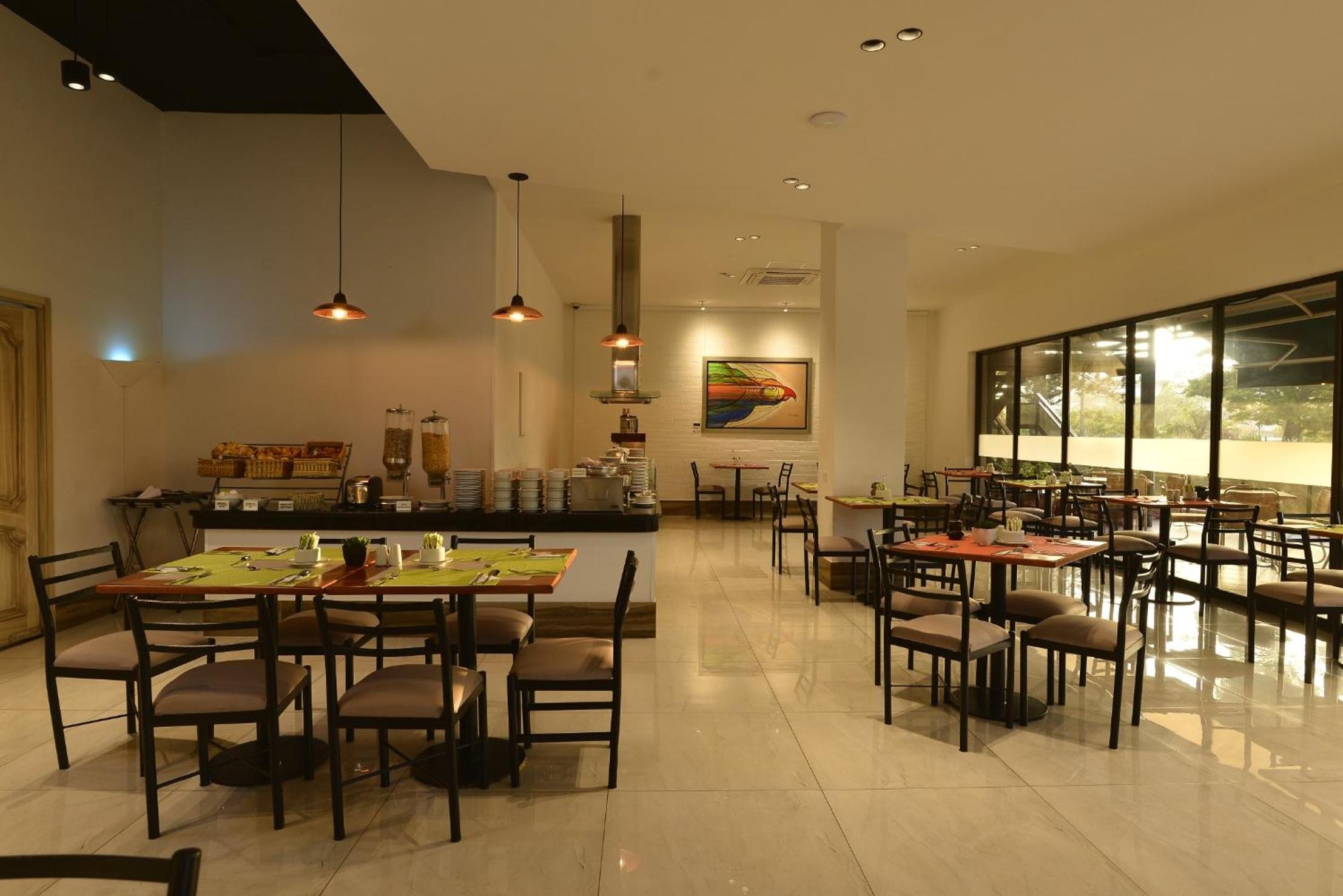 Foto de Torre de Cali Plaza Hotel