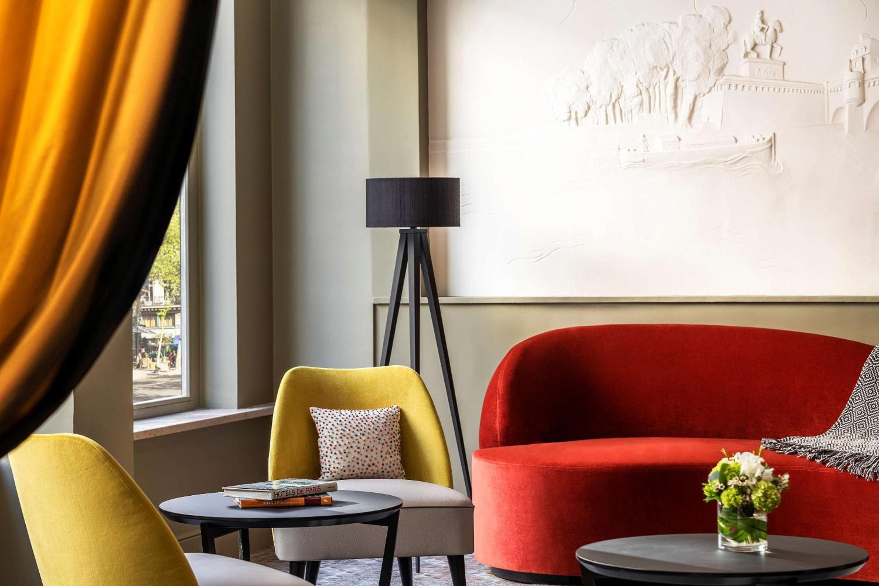 Hotel Ducs de Bourgogne, Paris