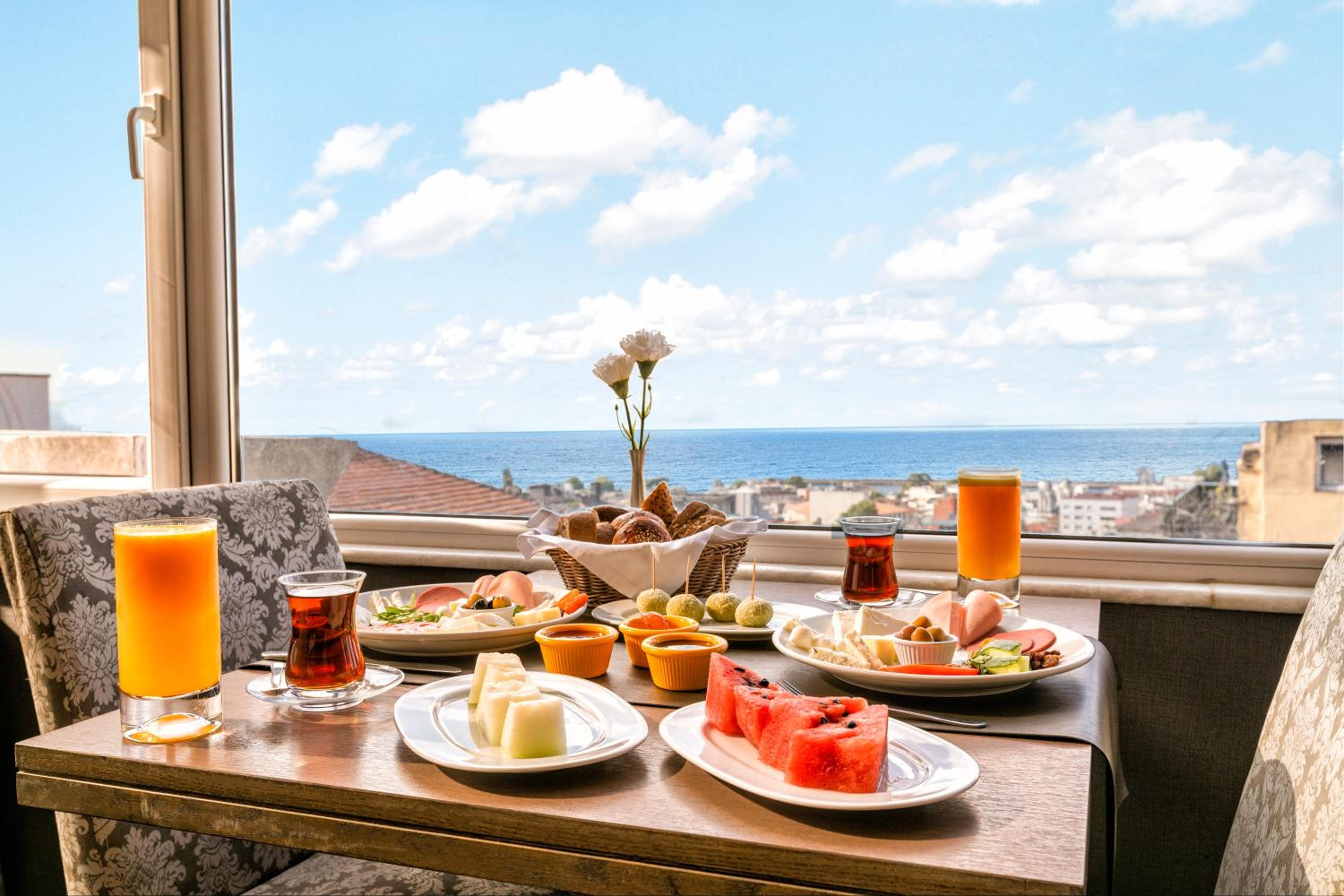 Foto de AHC Grand Bazaar Hotel