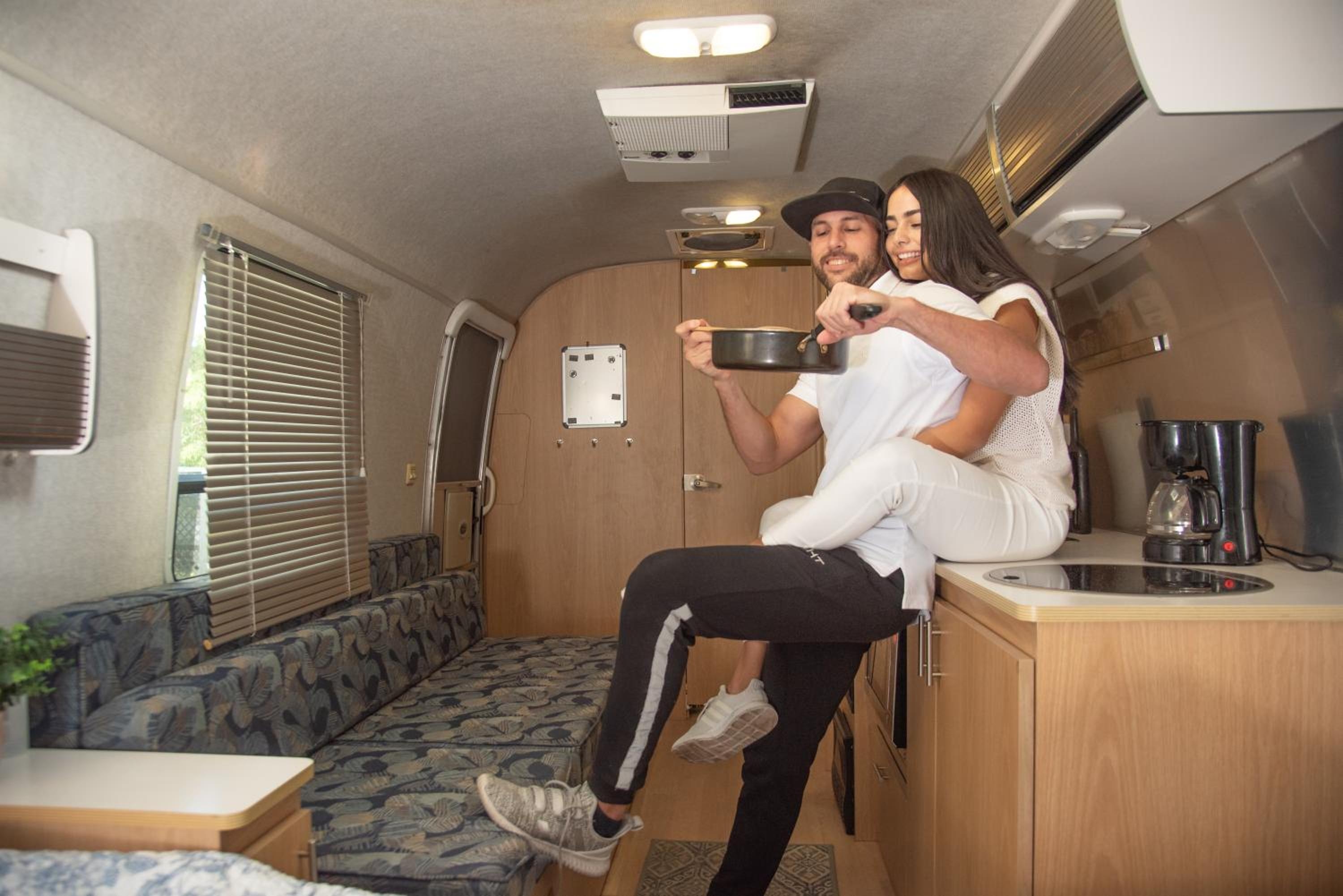 Foto de Airstream in the Center of it All