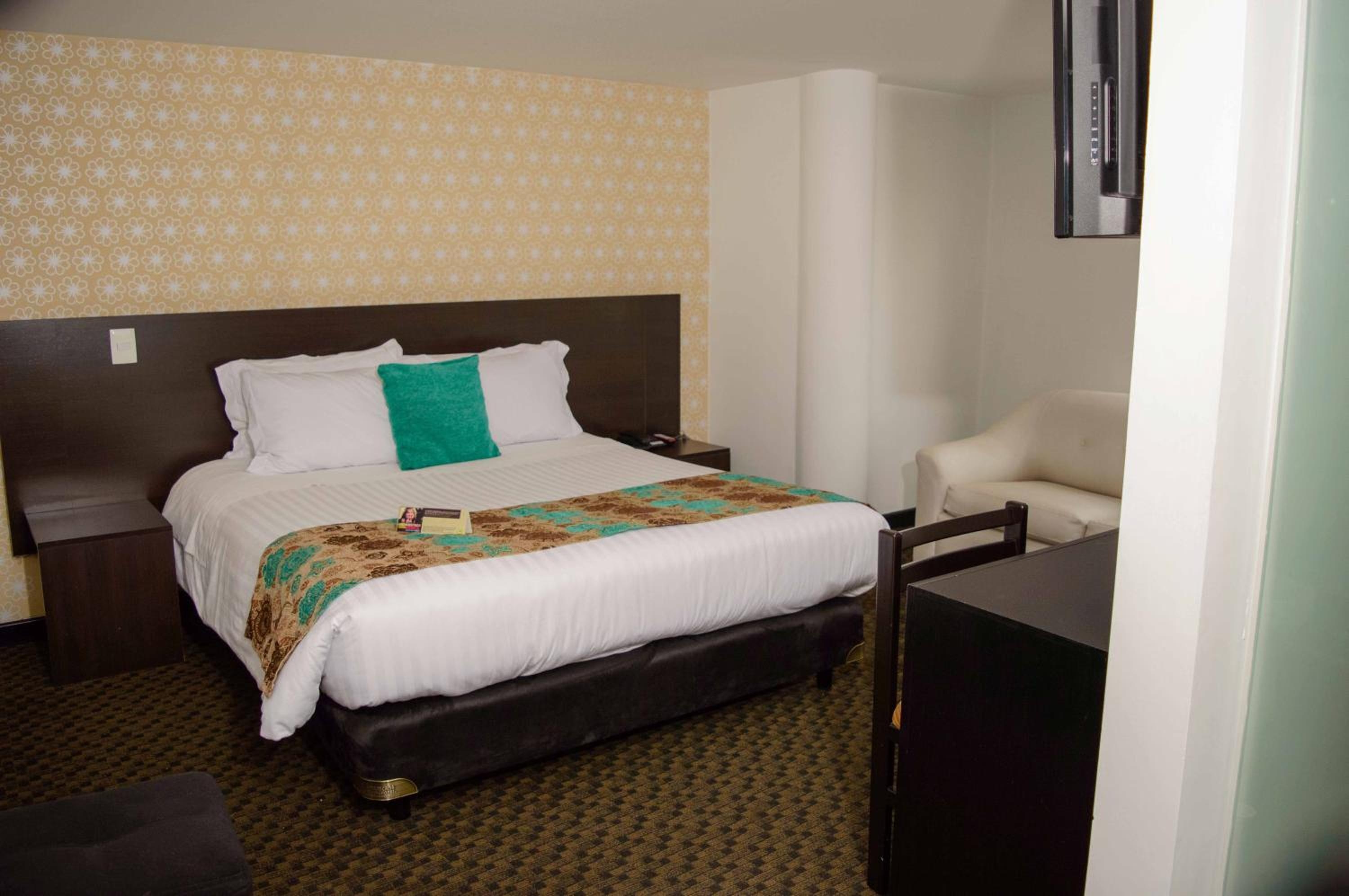 Hotel Castellana 95 Bogota By Hoteles Confort 80
