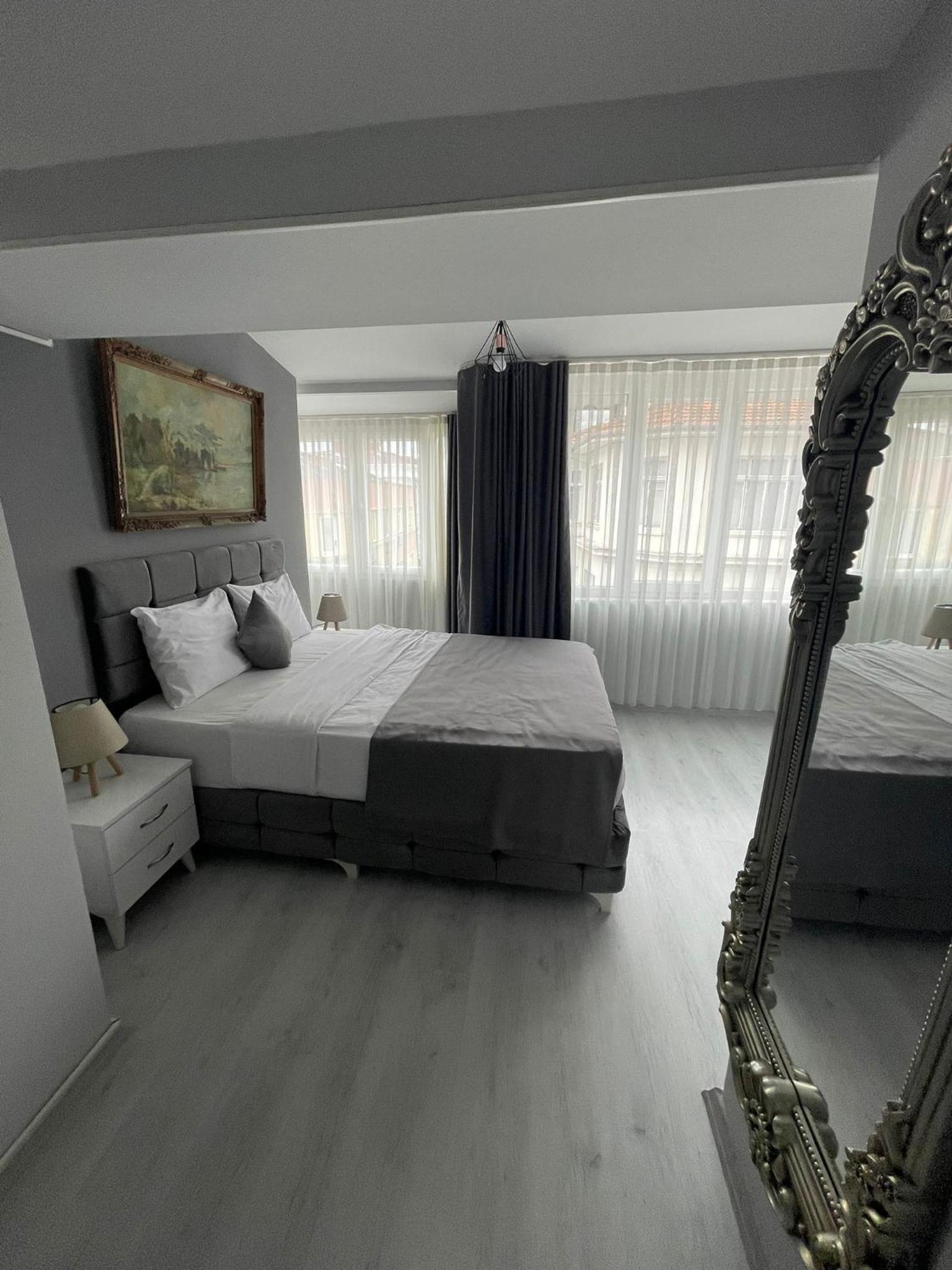 Oldmile Palace Hotel