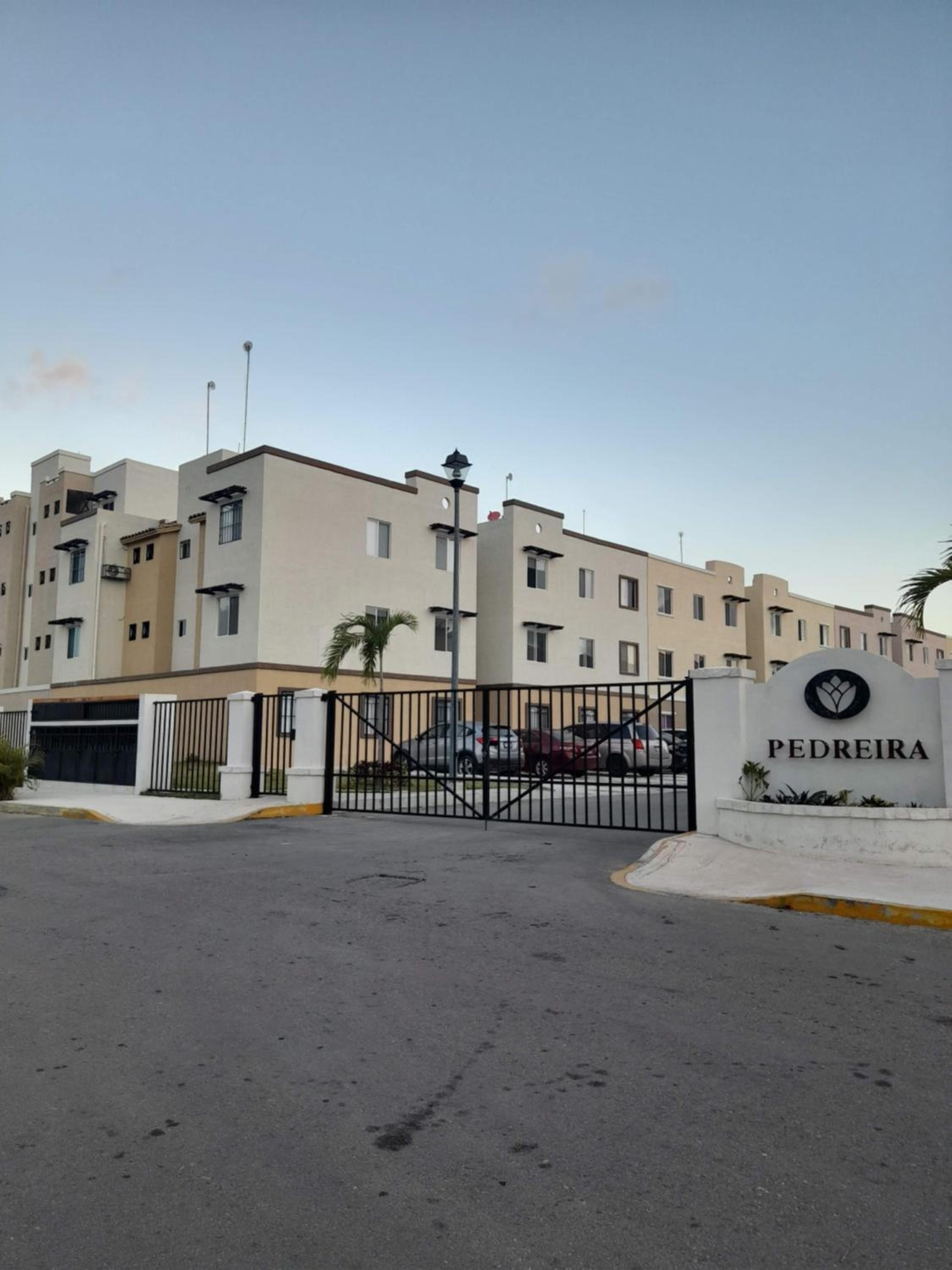 Lovely Apartment HOEStel Pedreira!