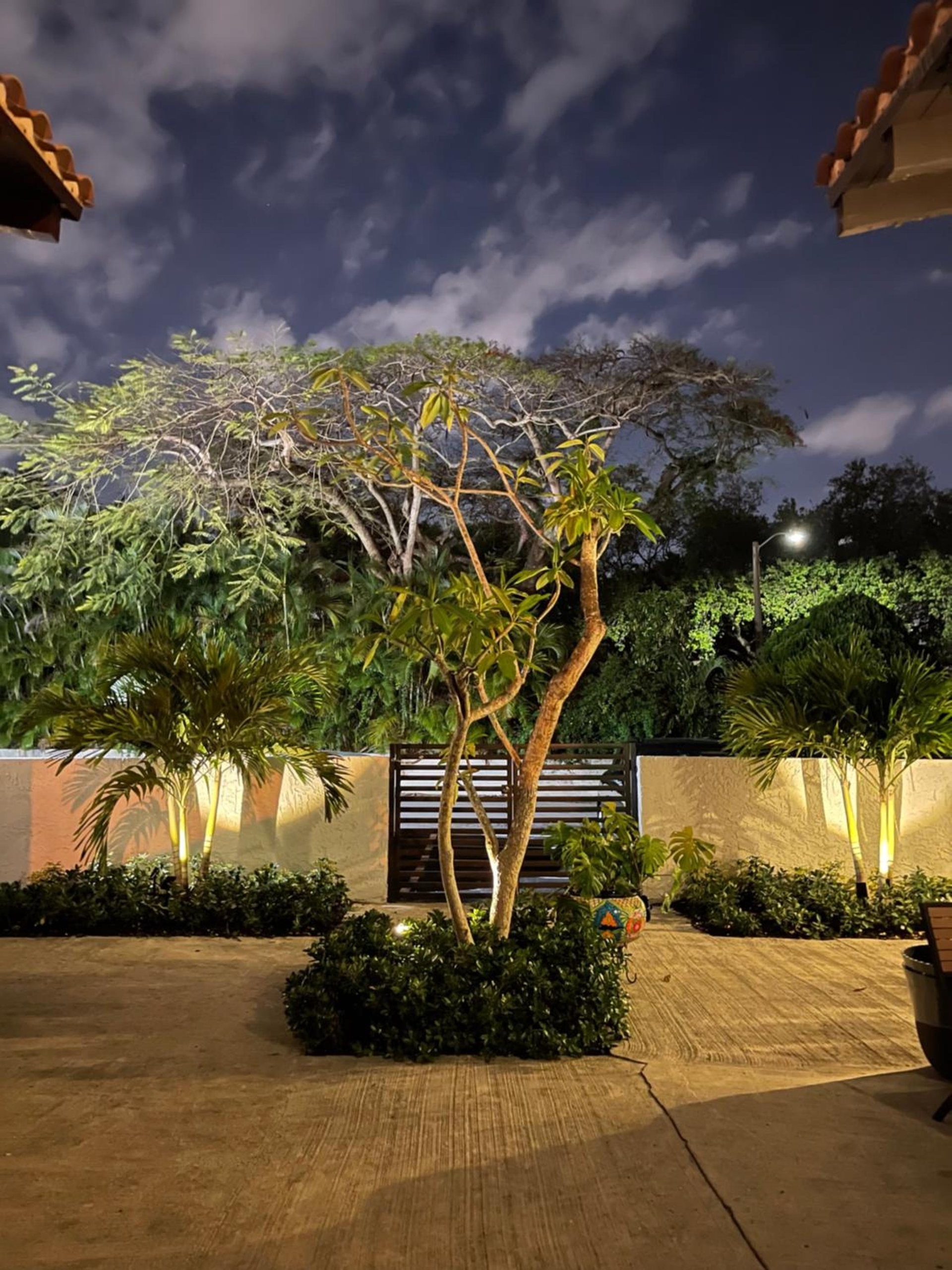 Foto de Villas at St James Place UNIT F, Luxury, Pet Friendly