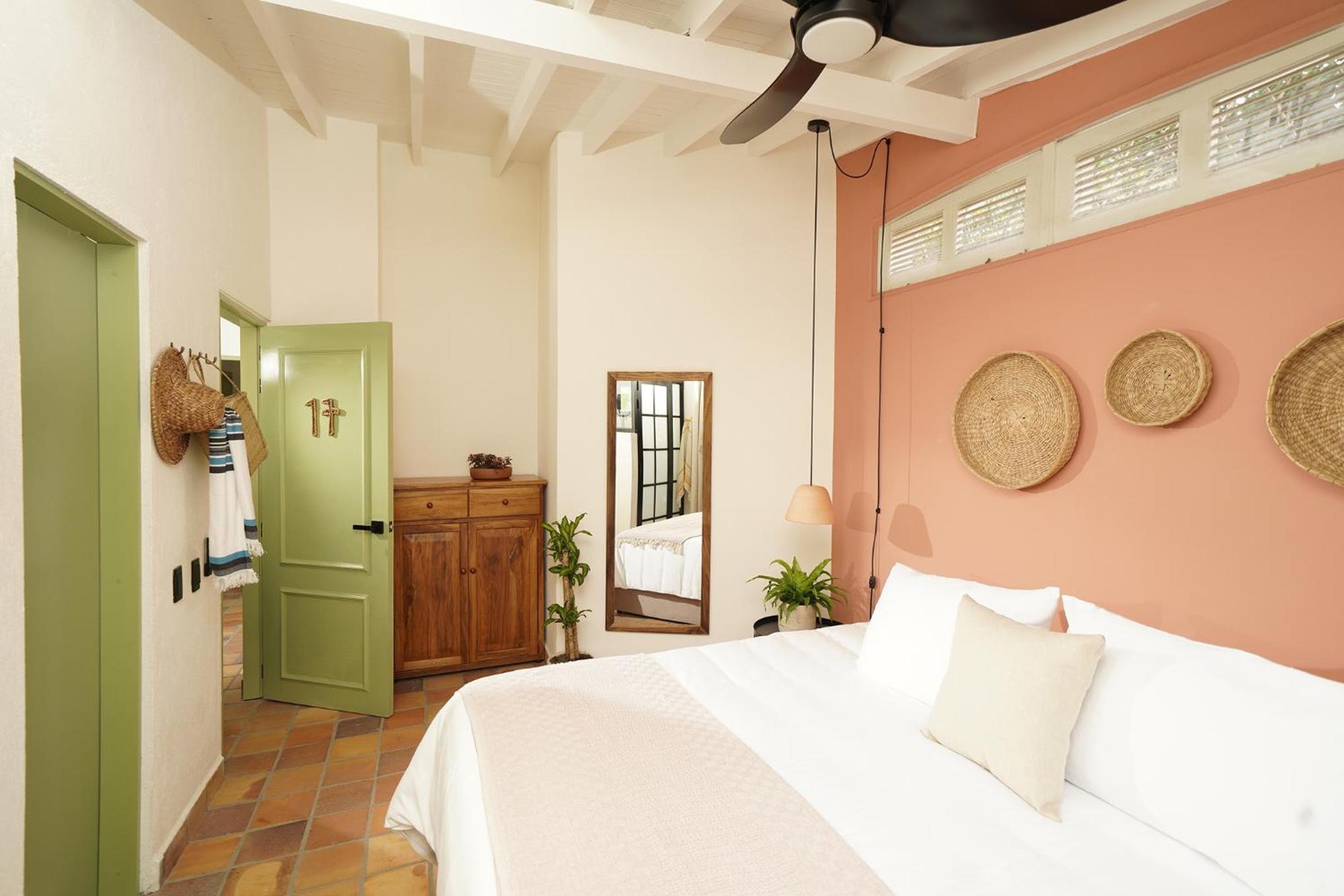 Hotel Quinta Ladera, Poblado