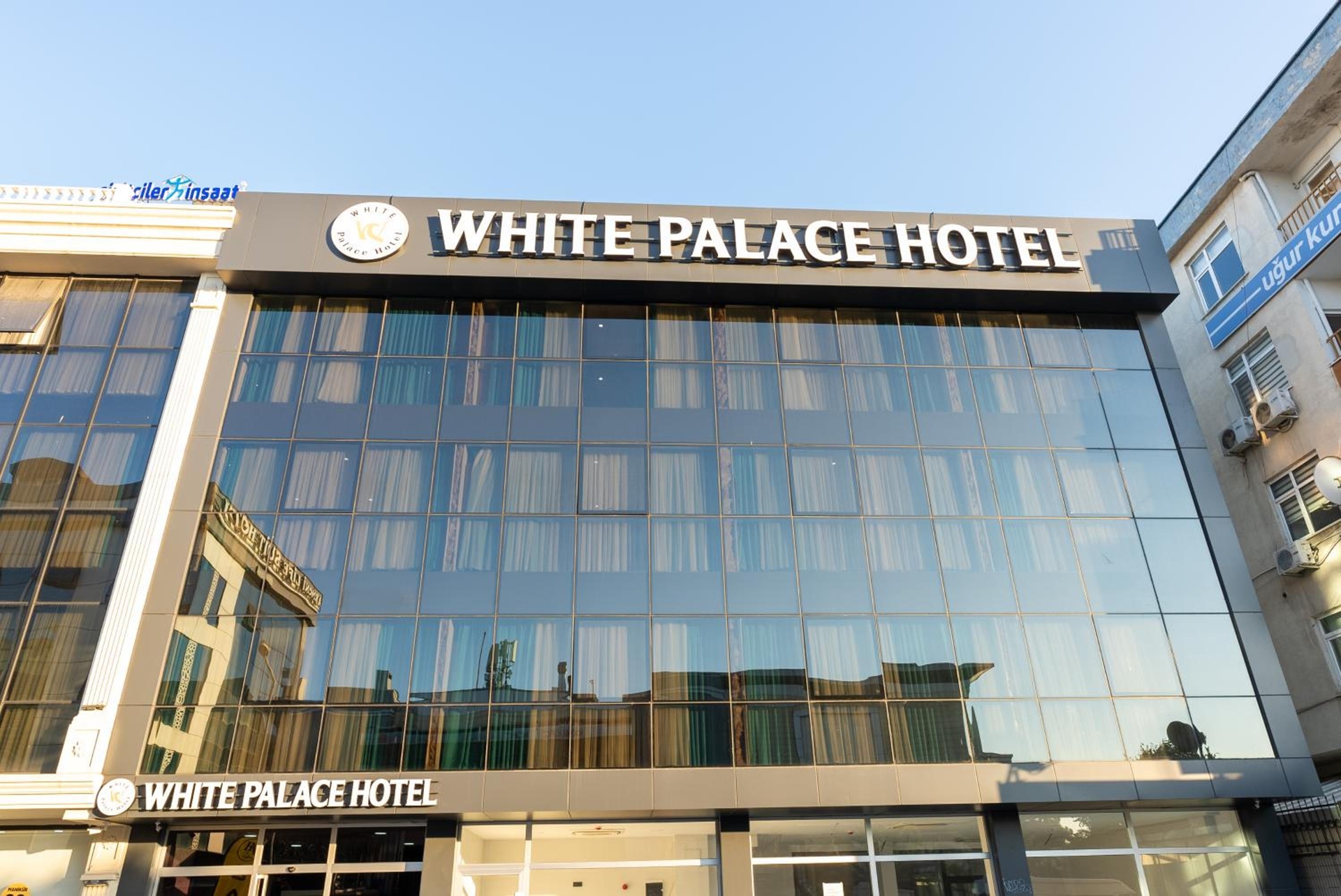 WP White Palace Hotel