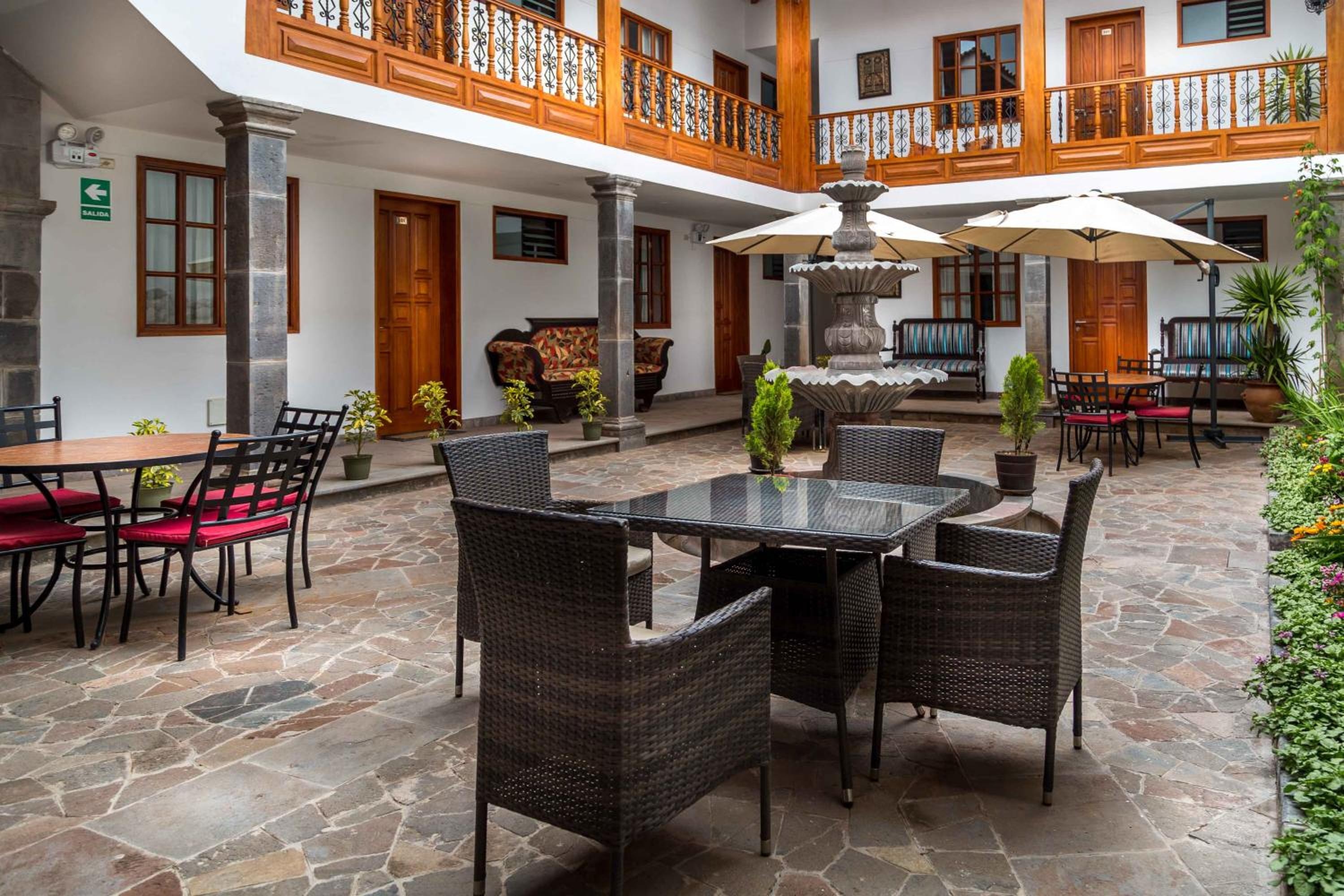 Illa Hotel