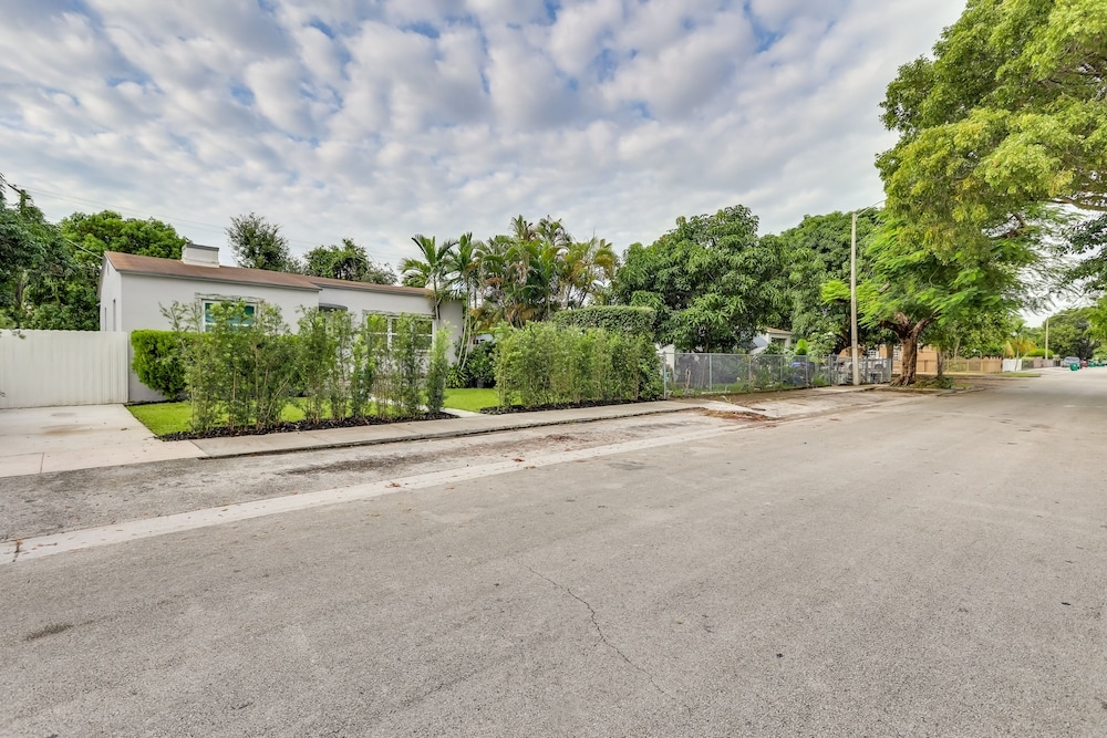 Stylish Miami Home: 2 Mi to Intracoastal Waterway!