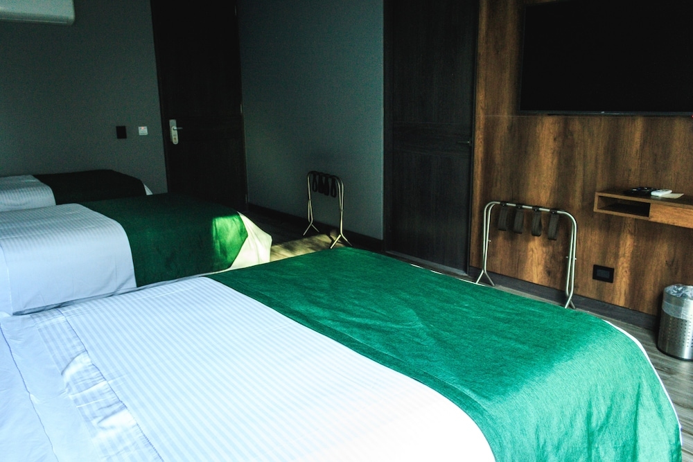 Café Hotel Medellín, Poblado