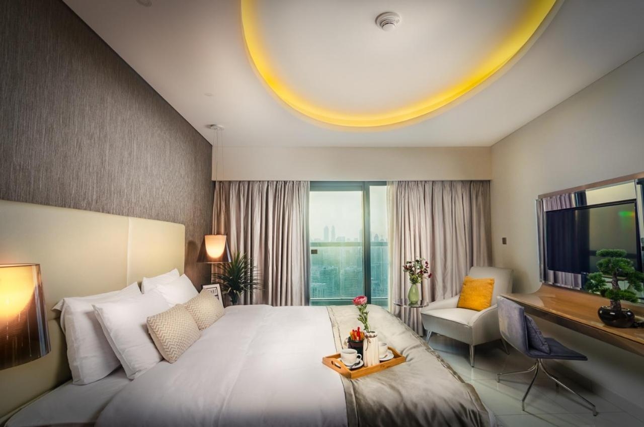 Royal Club By RVHR, Paramount Tower B, Business Bay, Dubái
