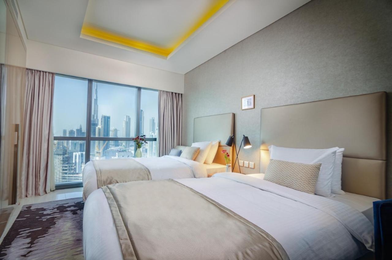 Royal Club By RVHR, Paramount Tower B, Business Bay, Dubái
